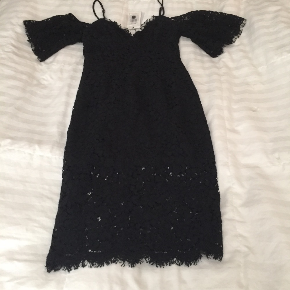 NWT Bardot Karlie black lace cold shoulder dress - Picture 5 of 8